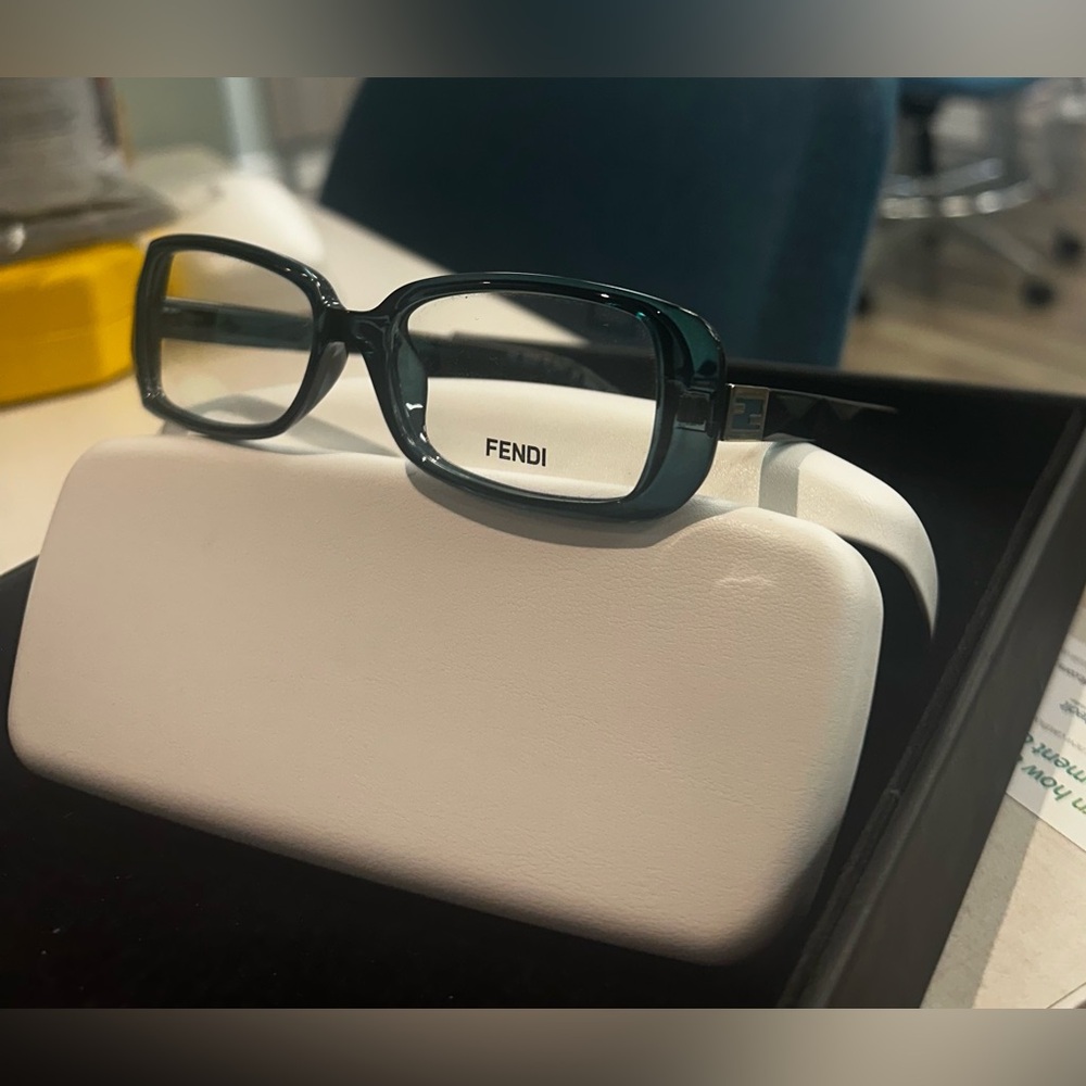 Fendi vintage women’s plastic frame